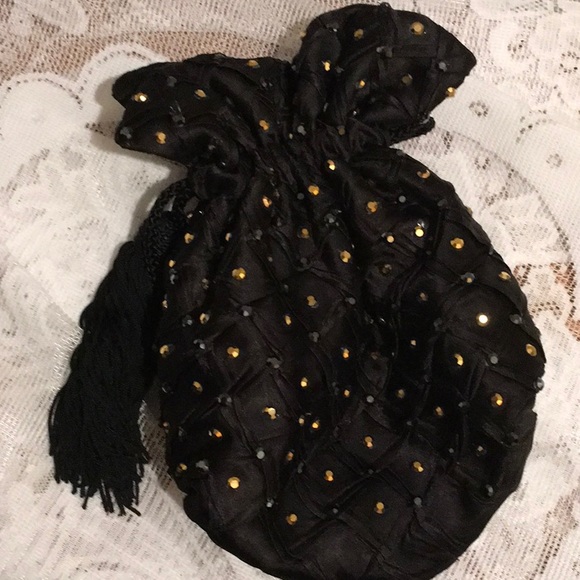 Designs to Shine Handbags - BLACK BAG W/GOLD&BLACK STONE MATCH WRAP CLOSET💥3